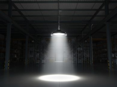 HELIOS : L'armature LED industrielle haute performance pour éclairer l'avenir de votre entreprise