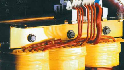 Tout savoir sur les Transformateurs Électriques Monophasés