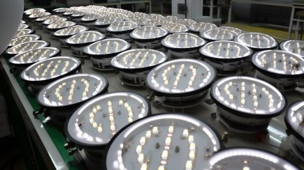 L'Importance de l'Injection Plastique dans l'Industrie de l'Éclairage : Une Solution Lumineuse pour l'Avenir
